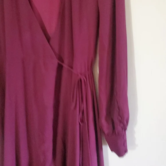NWT Lulu's Plum My Whole Heart Wrap Dress Maxi Long Sleeve Sheer Size Medium - Picture 8 of 11